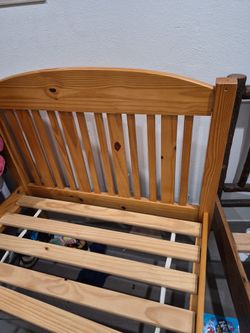 Twin bed