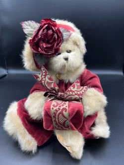 Bearington Collection "Virginia" bear, specifically model #1072