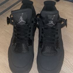 Jordan 4 Black Cat