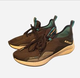 Ariat Ignite Waterproof Sneakers Mens size 8B
