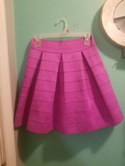 Magenta Pkeated Skirt..Size Small Womens..Like New!