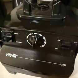 Vitamix 5000 countertop blender base