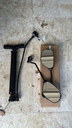 2 pairs of bike mirrors and Hand Pump