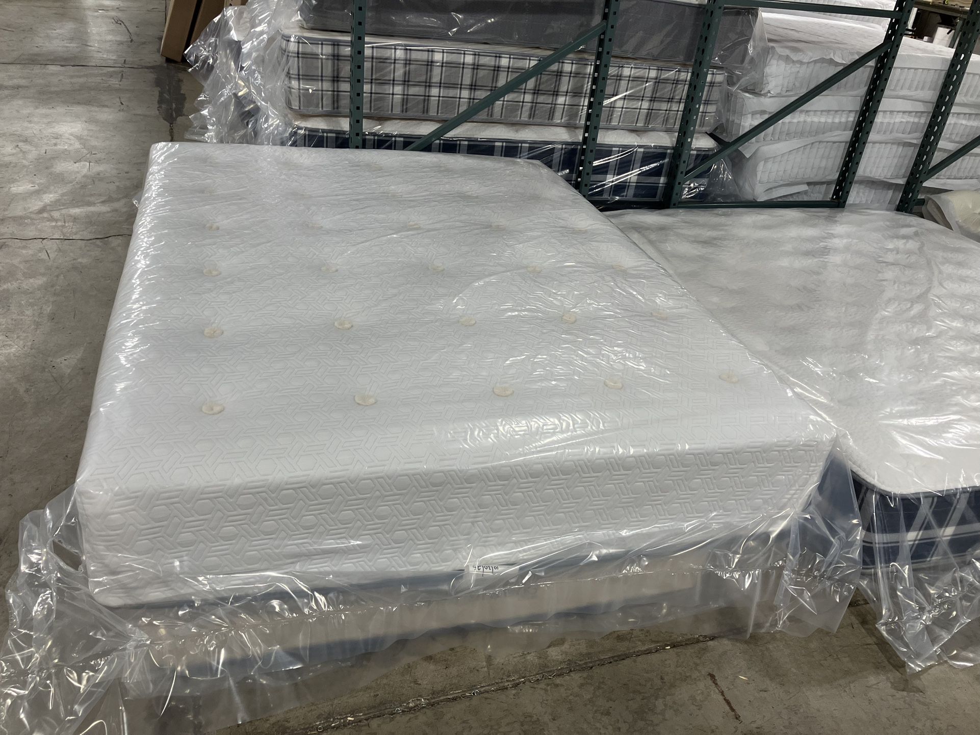 Do You Need A New Mattress? We Have The Best Quality And Low Prices. Twin Mattress At $99. All New In Plastic. Hablamos Espanol.