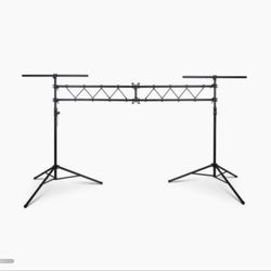 ON-STAGE LIGHTING STAND WITH TRUSS