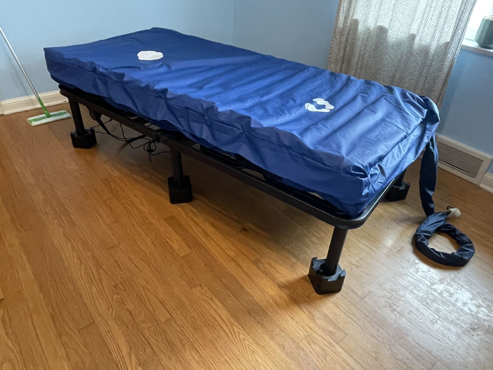 Vive Health Electric Twin Bed Frame & 8-inch Alternating Air Pressure Mattress