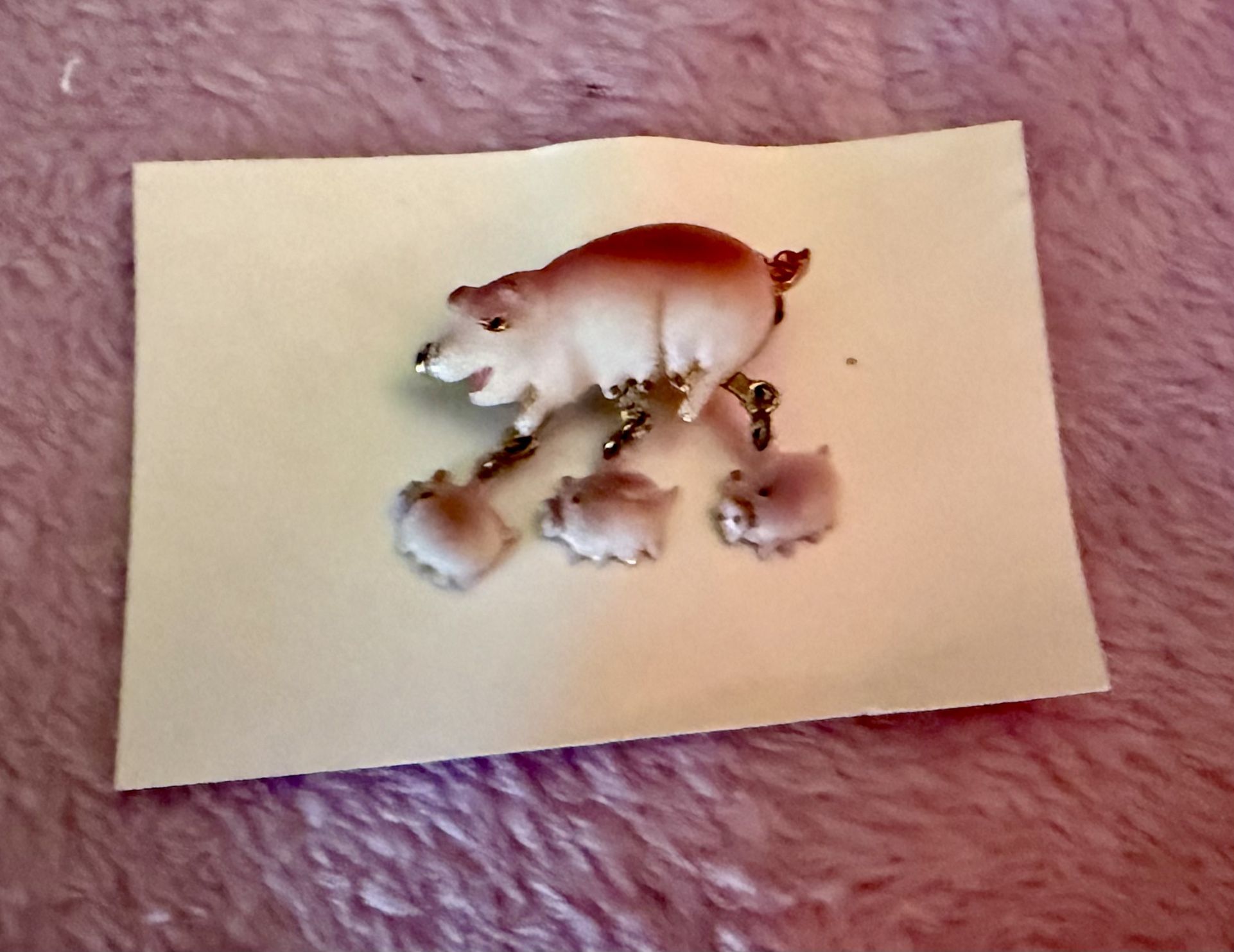 Vintage Scatter Pin - Momma & Baby Pigs - New Out Of Box