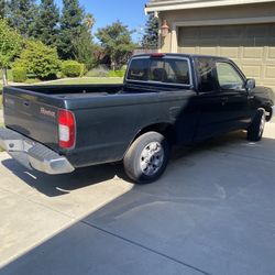 1999 Nissan Frontier 