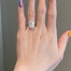 Moissanite  Ring