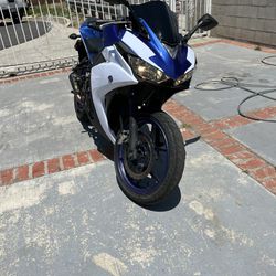 2016 Yamaha R3 Motorcycle