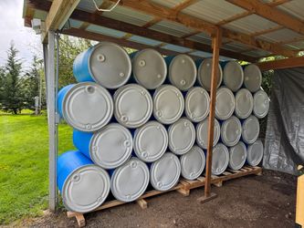 55 gallon plastic barbells, drums with removable lids