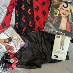Complete Harley Quinn Costume 