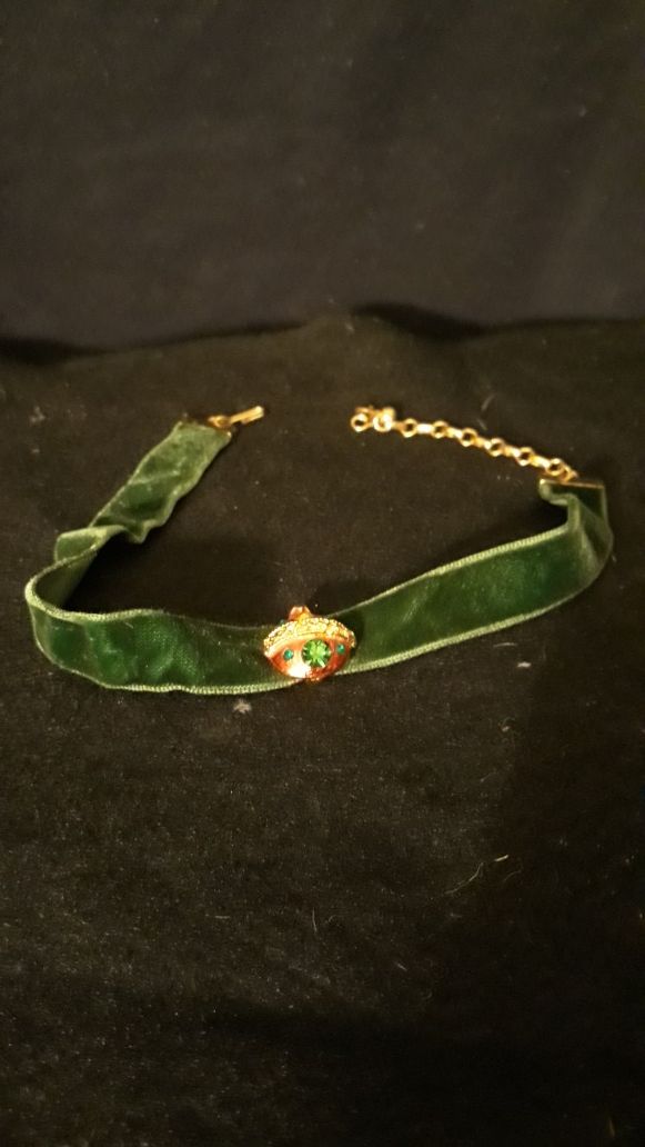 Vintage 1960s Christmas Choker
