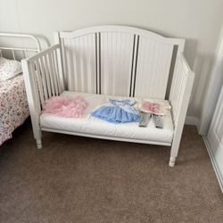 Pottery barn crib With Mattress FREE