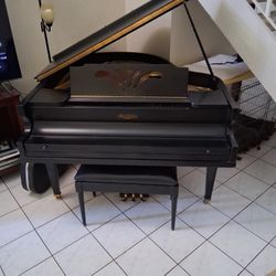 Vos $ Sons Baby Grand