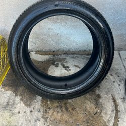 215/45R17 Bridgestone 