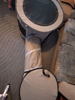 Portable cat playpen