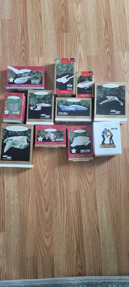 Set Of 11 Star Trek Ornaments 