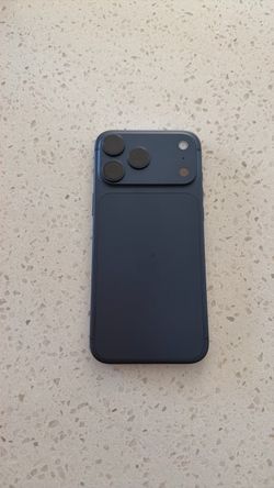 iPhone 17 Pro Max (navy Blue )
