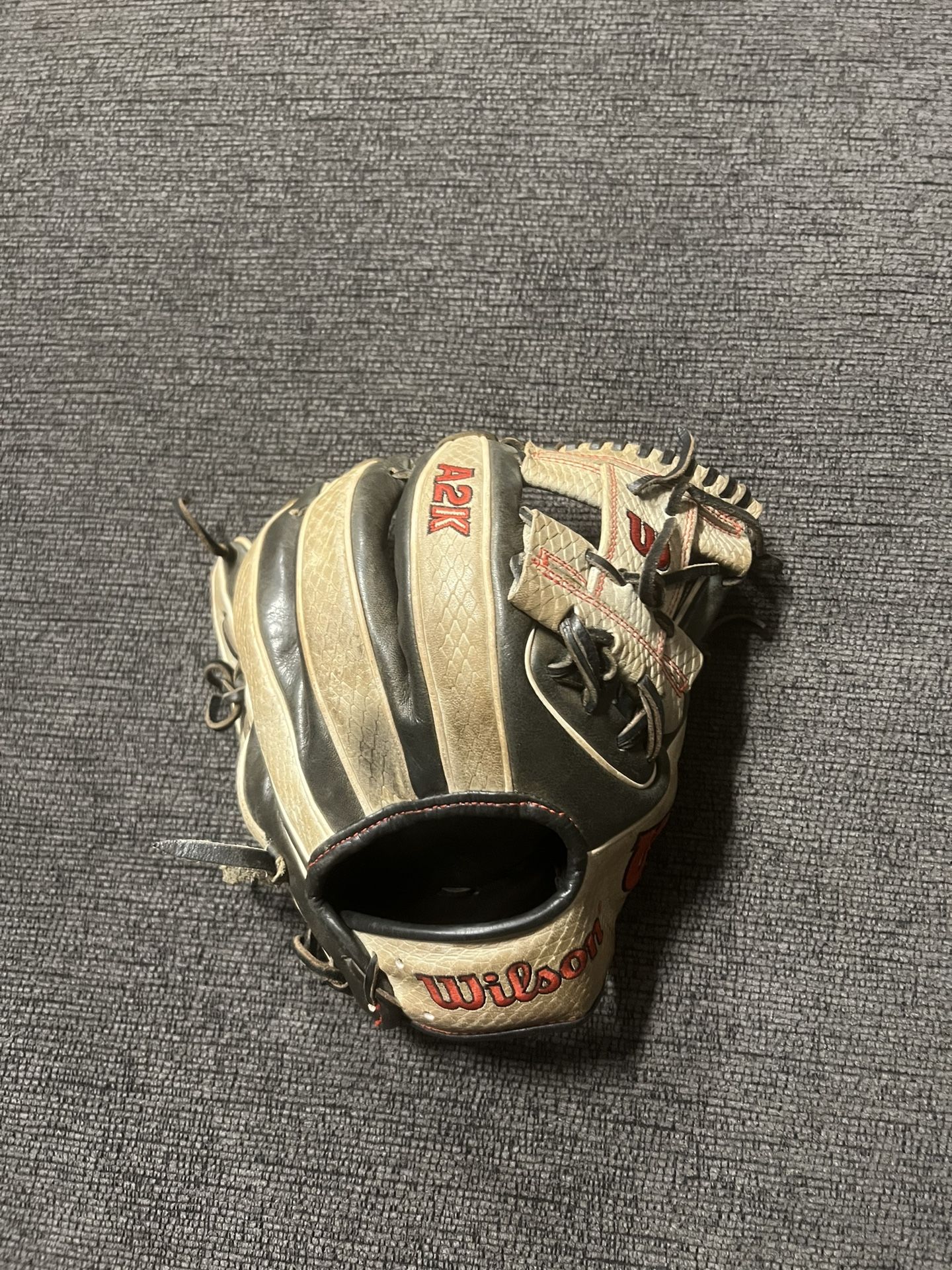 Wilson Baseball Glove