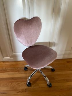 Heart Swivel Chair