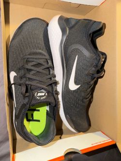 Nike Free RN 2018 – Men’s Size 10.5 – Black/White