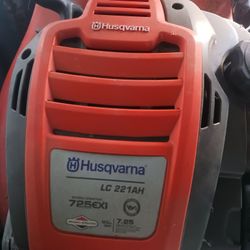 Husquarna LC 221AH AWD Self Propelled Lawn Mower