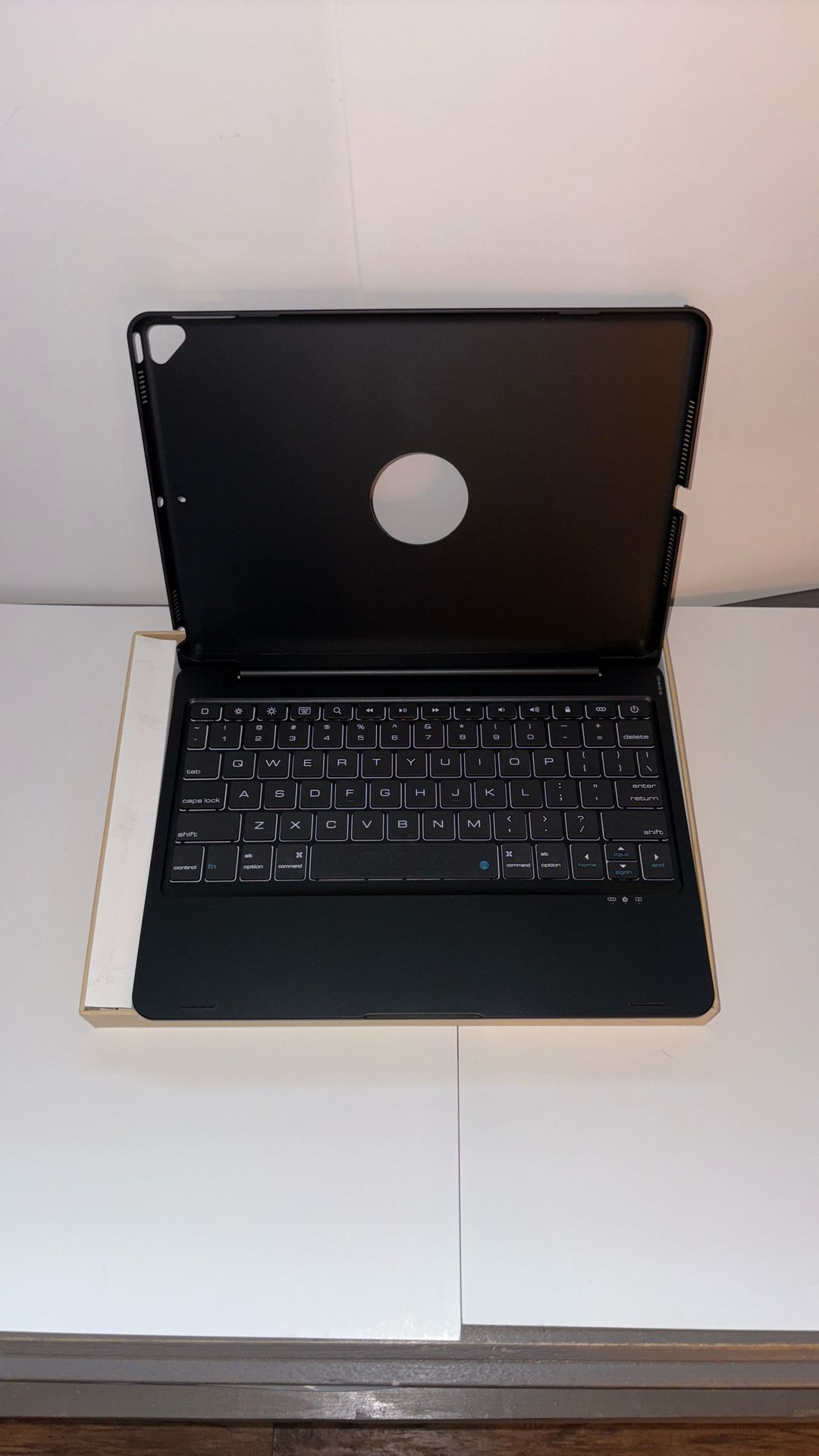 Wireless Bluetooth Keyboard Case for iPad 3