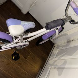 Schwinn 16 Inch Girls Bike 