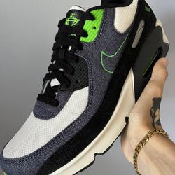 Air Max 90 Leather SE GS ‘Black Scream Green’