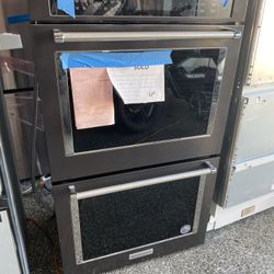 New Kitchen Aid 30 Inch Black Stainless Steel Double Oven 