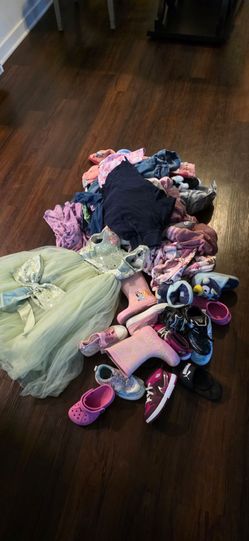 Free 2T - 4T  Girls Clothing and Shoes