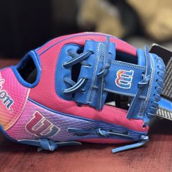 Wilson A2000 11.5" Autism Speaks Blue/Flamingo Pink I-Web Infield Glove NWT