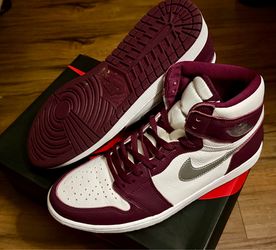Jordan 1 Bordeaux Men’s Size 13 OG Box Brand New