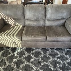 American Furniture Pull-out Couch