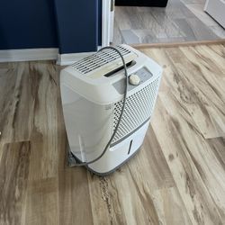 Dehumidifier 