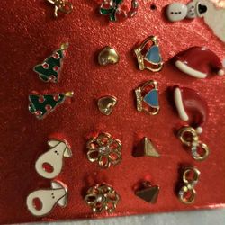 🩷 11 Earrings All Diff Kinds - Available