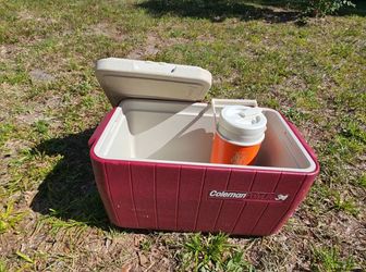 Coleman PolyLite 34 Cooler Red