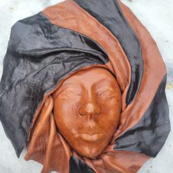 Vintage Leather Decoractive  https://offerup.com/redirect/?o=V2FsbC5BcnQ=