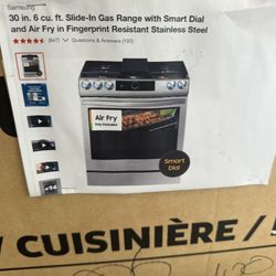Brand New Samsung Stove With Air Filter 