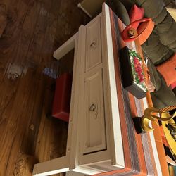 Refurbished Farmhouse Style Couch Table
