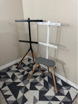 Tv stand for 45 to 65in TVs
