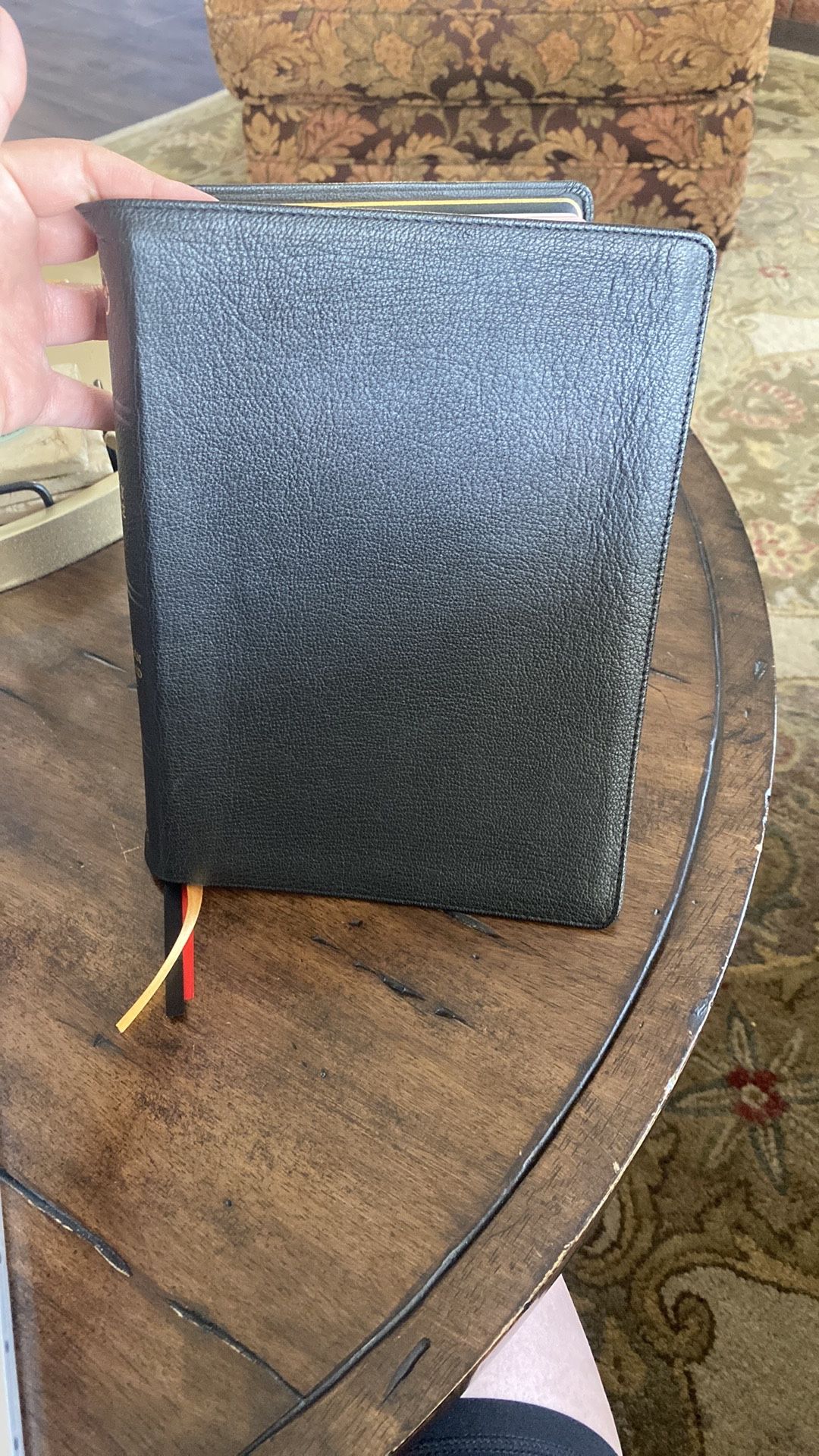 CSB Verse-by-Verse Reference Bible, Holman Handcrafted Collection, Black Premium Goatskin