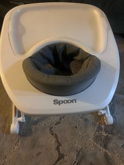 Spoon Baby Booster Seat with Tray
