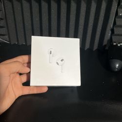 Air Pods Gen 3