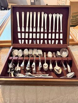 Prestige Plate silver-plated flatware set