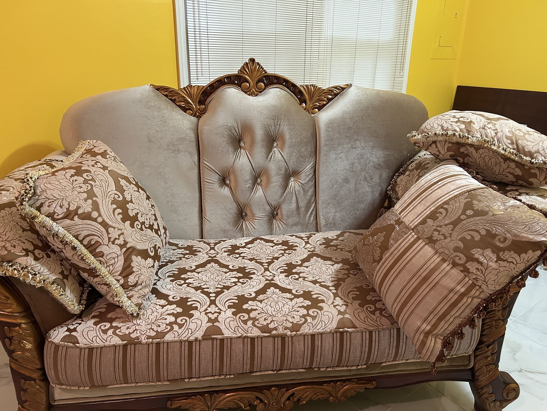 Loveseat/ Sofa