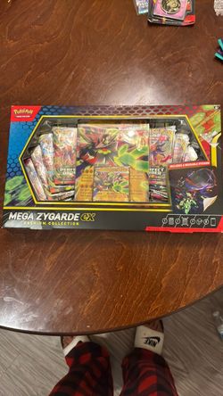 Pokémon Mega Zygarde EX Premium Collection Box