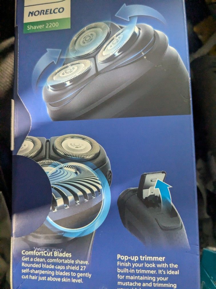 Phillips Norelco Wet Dry Electric Rechargeable Shaver NEW Look @@