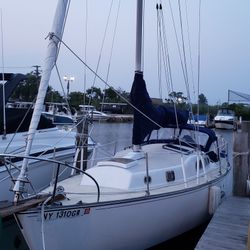1969 30’ Pearson Wanderer Sloop Sailboat - $4,500